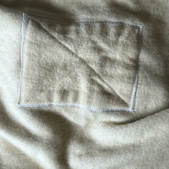 Vintage Hudson Bay, 4 point Wool blanket - Picture 8 of 10